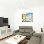 펜션 Casa Leize Piscina Climatizada, Vistas & Ac 10 Minutes Walk From Marina Rubicon *
