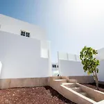 Casa Leize Piscina Climatizada, Vistas & Ac 10 Minutes Walk From Marina Rubicon 펜션